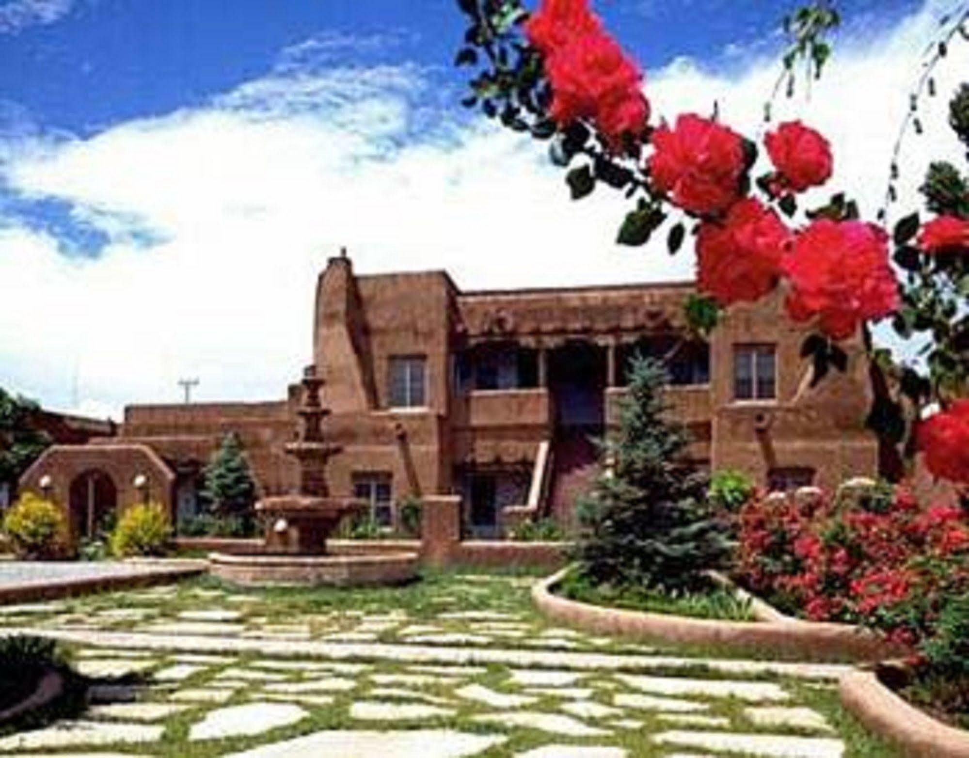 אספניולה Inn At The Delta מראה חיצוני תמונה