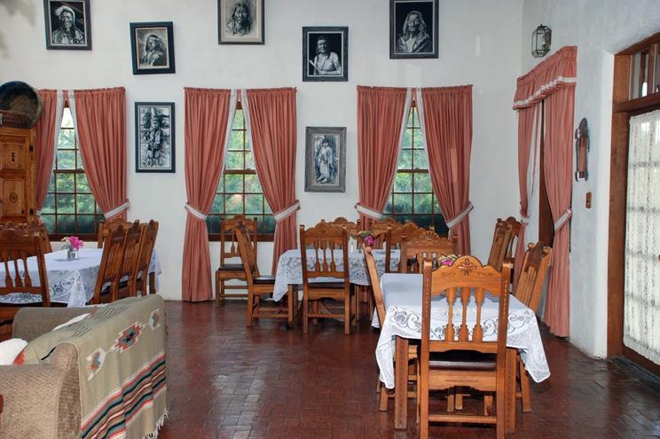 אספניולה Inn At The Delta מראה חיצוני תמונה