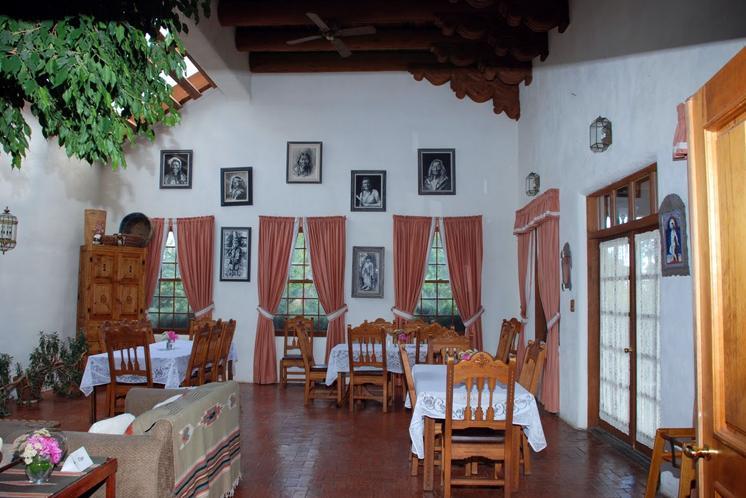 אספניולה Inn At The Delta מראה חיצוני תמונה